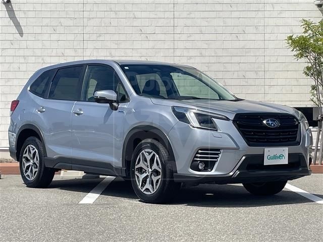 2024 SUBARU FORESTER Touring 4WD