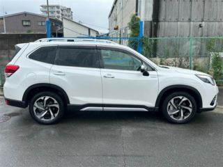 2023 SUBARU FORESTER Advance photo 3