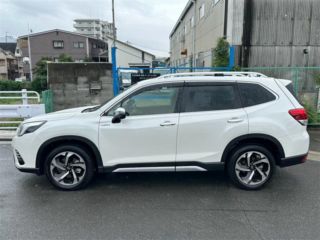 2023 SUBARU FORESTER Advance photo 2