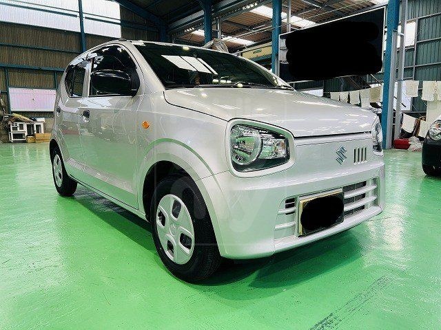 2021 SUZUKI ALTO Type F, mileage in the 1,300 km range, 5-speed manual transmission.