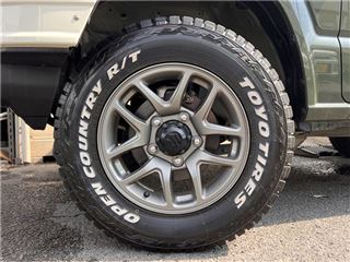 2023 SUZUKI JIMNY XC, 5-speed manual transmission, Damd The Roots specification, genuine alloy wheels, Open Country RT photo 4