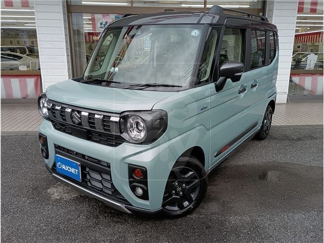 2026 SUZUKI SPACIA GEAR Hybrid XZ Turbo 4WD with all-around monitor, memory navigation system, and Suzuki Connect compatible.