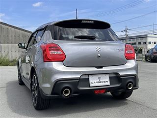 2022 SUZUKI SWIFT Sports car, 6-speed manual transmission, one owner. photo 2