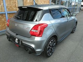 2022 SUZUKI SWIFT 1400cc, 5-door, 6-speed manual transmission, 2WD, 5-seater photo 2