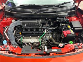 2021 SUZUKI SWIFT XG photo 5