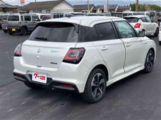 2024 SUZUKI SWIFT 1.2 Hybrid MZ photo 2