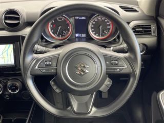 2022 SUZUKI SWIFT XG 4WD photo 4