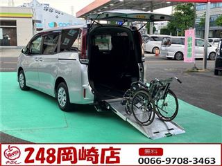 2021 TOYOTA NOAH X Wheelchair-accessible vehicle, ramp type, Type 2, with third row seat.