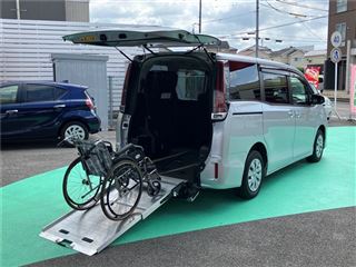 2021 TOYOTA NOAH X Wheelchair-accessible vehicle, ramp type, Type 2, with third row seat. photo 3