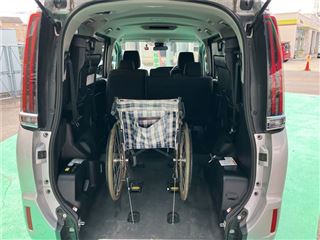 2021 TOYOTA NOAH X Wheelchair-accessible vehicle, ramp type, Type 2, with third row seat. photo 5