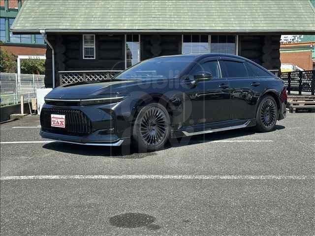 2024 TOYOTA CROWN Z Black Package Sedan