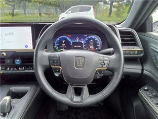 2023 TOYOTA CROWN CROSSOVER G Advanced Leather Package photo 3