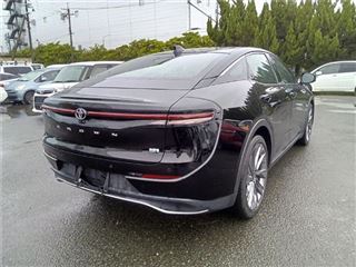 2023 TOYOTA CROWN CROSSOVER G Advanced Leather Package photo 2