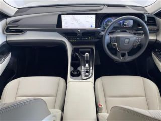 2024 TOYOTA CROWN CROSSOVER Z 4WD photo 4