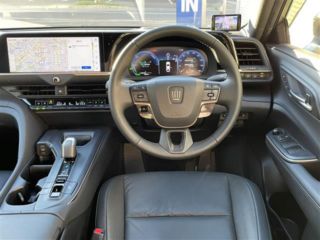 2024 TOYOTA CROWN CROSSOVER G Advanced Leather Package 4WD photo 4
