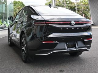 2025 TOYOTA CROWN CROSSOVER G 4WD photo 3