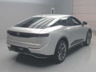 2025 TOYOTA CROWN CROSSOVER Z 4WD photo 2