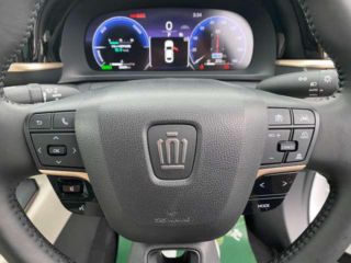 2024 TOYOTA CROWN CROSSOVER ● 2.5G Advanced Leather Package E-Four photo 4