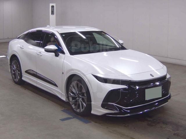 2022 TOYOTA CROWN CROSSOVER G Advanced Leather Packaging