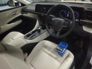 2022 TOYOTA CROWN CROSSOVER G Advanced Leather Packaging photo 3