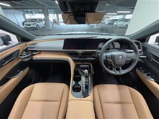 2023 TOYOTA CROWN SPORT SPORT Z (HEV) photo 2
