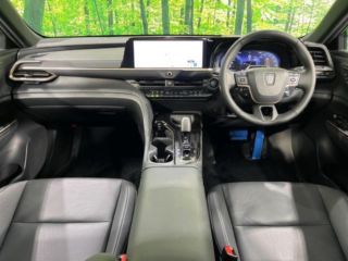 2023 TOYOTA CROWN SPORT Z photo 2