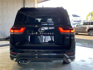 2026 TOYOTA LAND CRUISER ZX / Modellista Aero / JBL / COOLBOX / Rear Entertainment photo 3