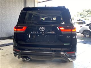 2026 TOYOTA LAND CRUISER ZX / Modellista Aero / JBL / Rear Entertainment / COOLBOX photo 3