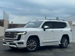 2023 TOYOTA LAND CRUISER ZX, one-owner, used item purchased.