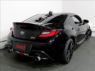 2025 TOYOTA GR86 RZ photo 3