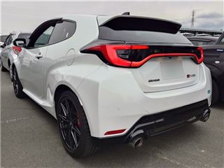 2024 TOYOTA GR YARIS RZ High Performance ☆8-speed automatic transmission! ☆Comfort pack ☆Marble pattern roof photo 2