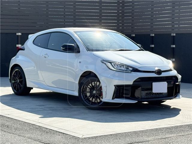 2024 TOYOTA GR YARIS RZ High Performance
