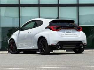 2025 TOYOTA GR YARIS RZ High Performance 4WD photo 2