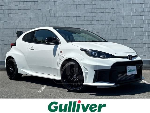 2026 TOYOTA GR YARIS RC + Aero Performance Package 4WD