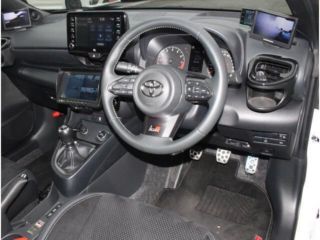 2021 TOYOTA GR YARIS RZ High Performance photo 3