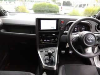 2025 TOYOTA GR YARIS RZ 4WD photo 3