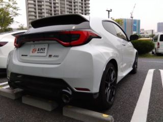 2025 TOYOTA GR YARIS RZ 4WD photo 2