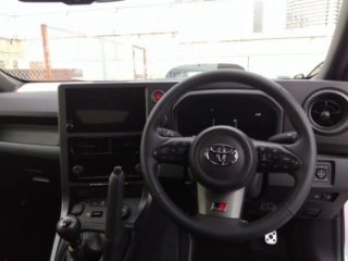 2025 TOYOTA GR YARIS RZ 4WD photo 3