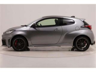 2024 TOYOTA GR YARIS RZ High Performance photo 3