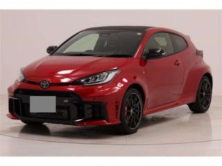 2025 TOYOTA GR YARIS RZ High Performance photo 2