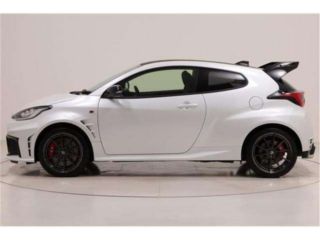 2025 TOYOTA GR YARIS RZ High Performance + Aero Performance photo 4