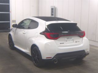 2025 TOYOTA GR YARIS 4WD RC photo 2