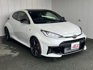 2025 TOYOTA GR YARIS RZ High Performance photo 2