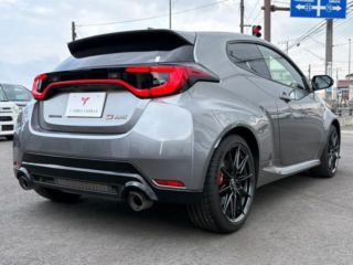 2025 TOYOTA GR YARIS RZ High Performance photo 2