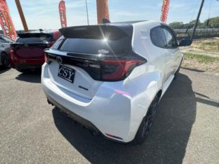 2021 TOYOTA GR YARIS RZ High Performance photo 2