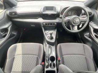 2023 TOYOTA GR YARIS RC photo 2