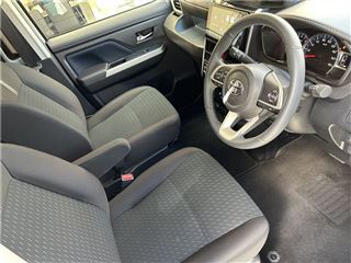2025 TOYOTA ROOMY Custom G photo 3