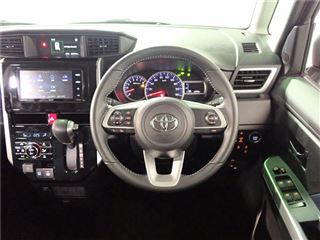 2021 TOYOTA ROOMY Custom G ★ Aftermarket Navigation ★ Full-segment TV ★ Backup Camera ★ Dual Power Sliding Doors photo 4