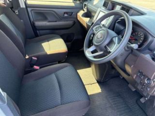2023 TOYOTA ROOMY G photo 5