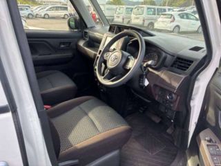 2022 TOYOTA ROOMY X photo 5